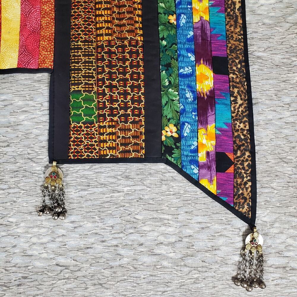 Beautiful Quilted Art Wall Hanging signed by Artist - The Water Carriers - Picture 3 of 15